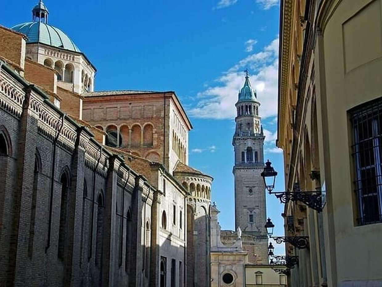 Private transfer from Milan to Parma with english speaking driver in Italy, photo 3