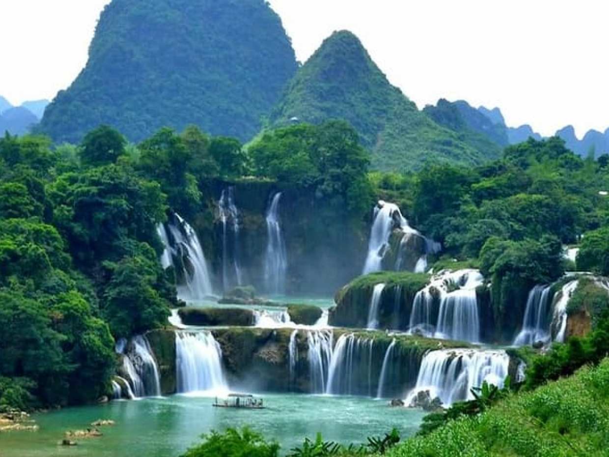 Cultural and Scenic Treasures of Cao Bằng: 3 Day Expedition
