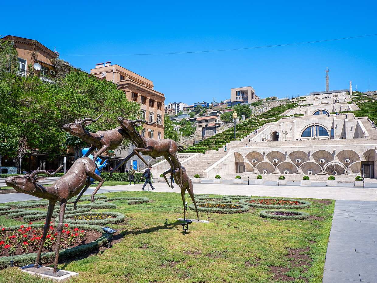 Yerevan Private Tour with Marashlyan Photo Atelier Visit in Armenia, photo 4