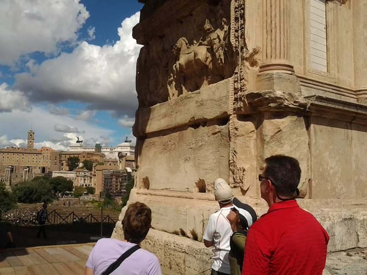 Colosseum, Palatine Hill & Roman Forum Private Tour in Italy, Rome, photo 2