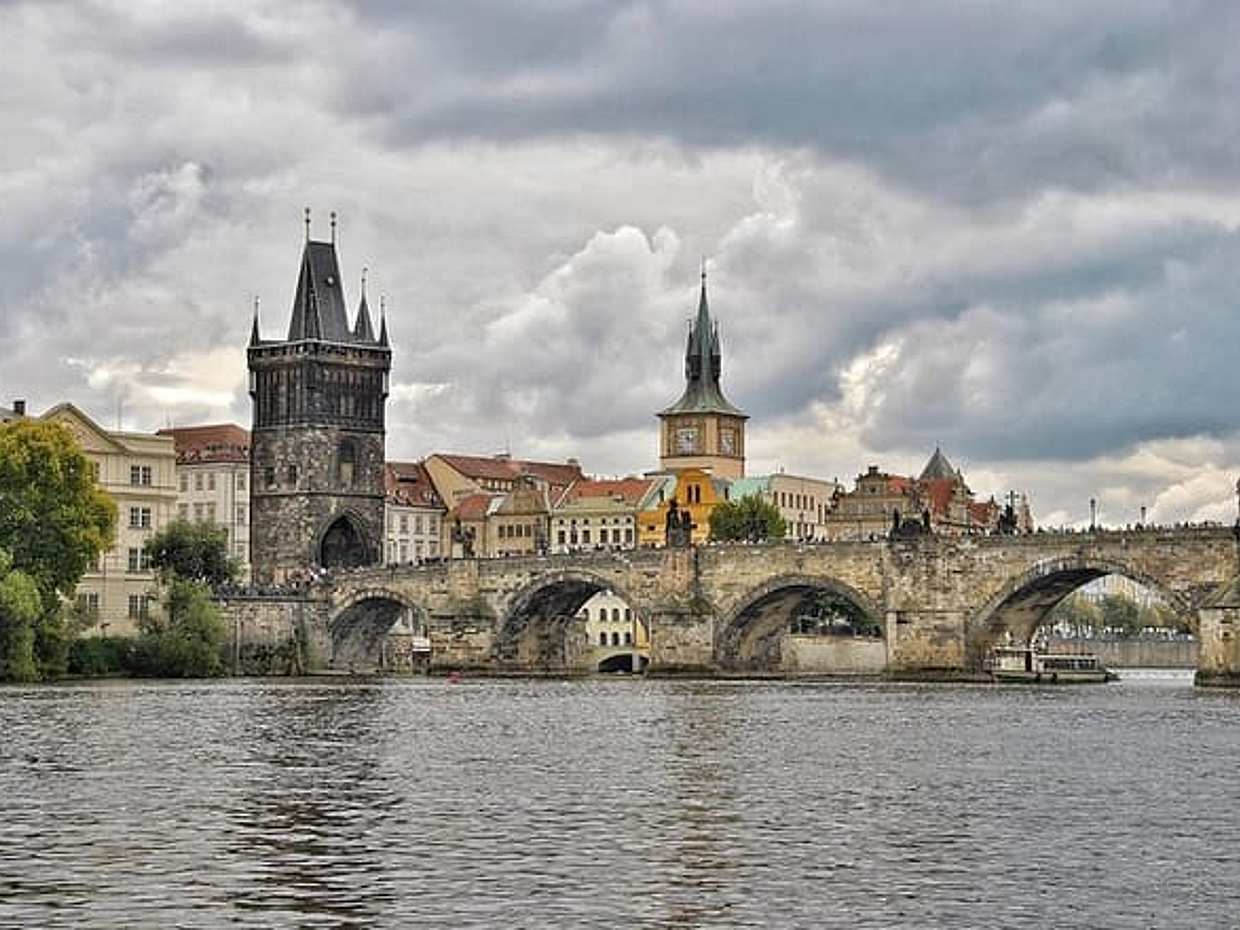 Private Day Trip From Passau To Prague, English Speaking Driver in Czechia, photo 4