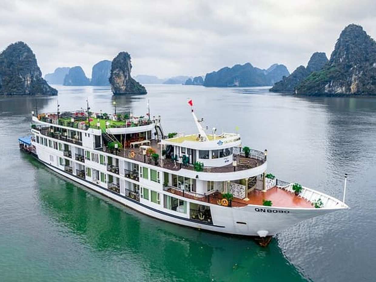 Halong Bay 2Day/1 Night - LUXURY OVERNIGHT CRUISE - Balcony Cabin, photo 2