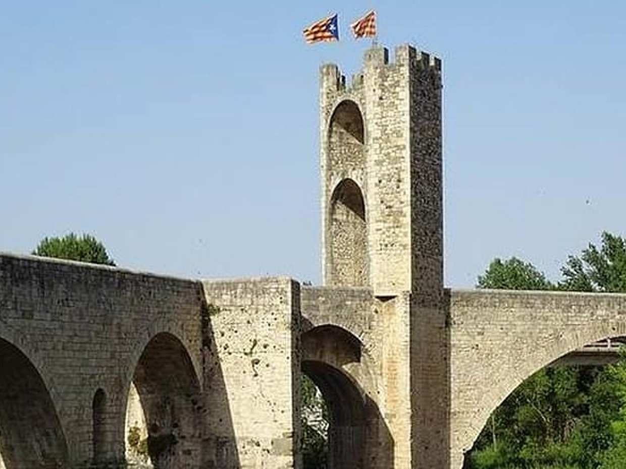 Besalú, Rupit & Vic Private Tour small group and hotel pick up from Barcelona