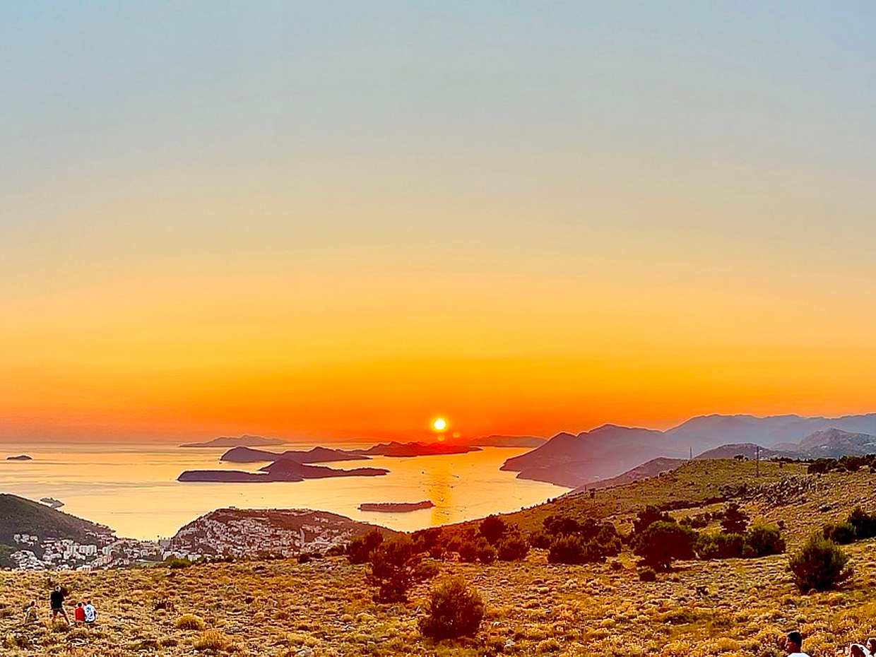 Tour de Miradouros ao Pôr do Sol em Dubrovnik com Vinho na Croácia, photo 3