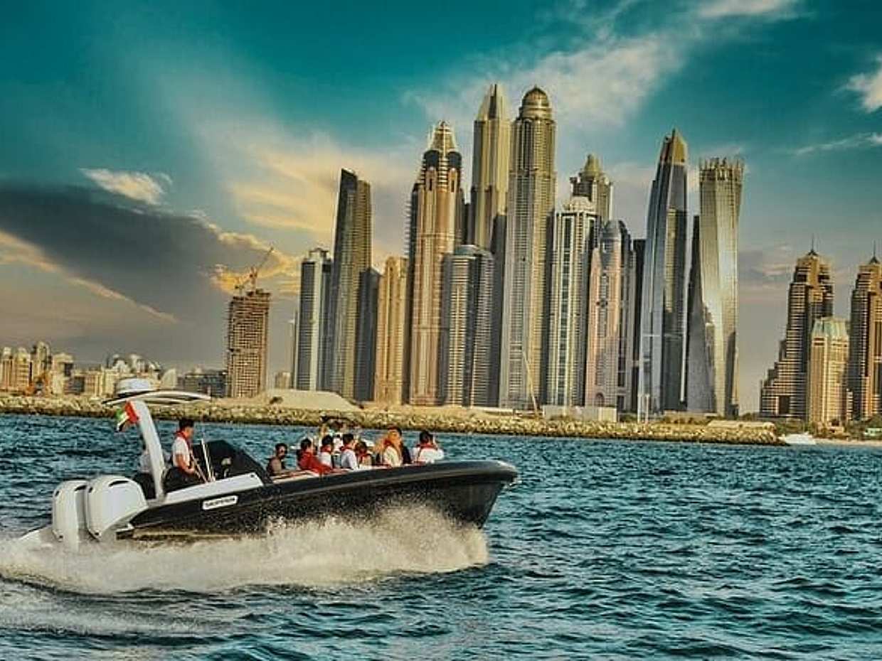 Dubai Black Boat Experiences in United Arab Emirates, photo 5