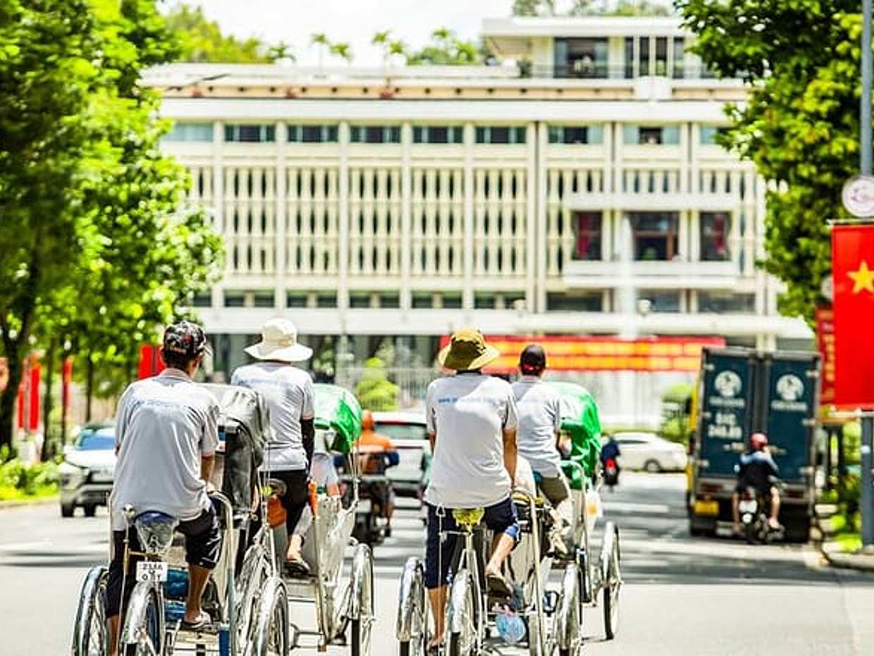 Small-group Saigon City Tour: 3-Hour Cyclo Ride to Hidden Stories in Vietnam, Ho Chi Minh City, photo 3