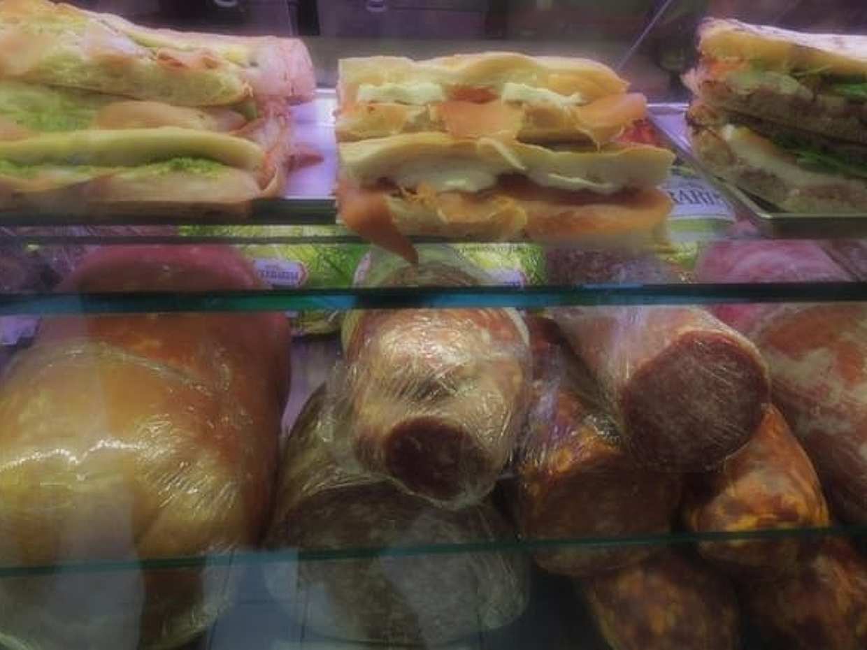 Monti District Street Food and Sightseeing Tour in Italy, Rome, photo 5