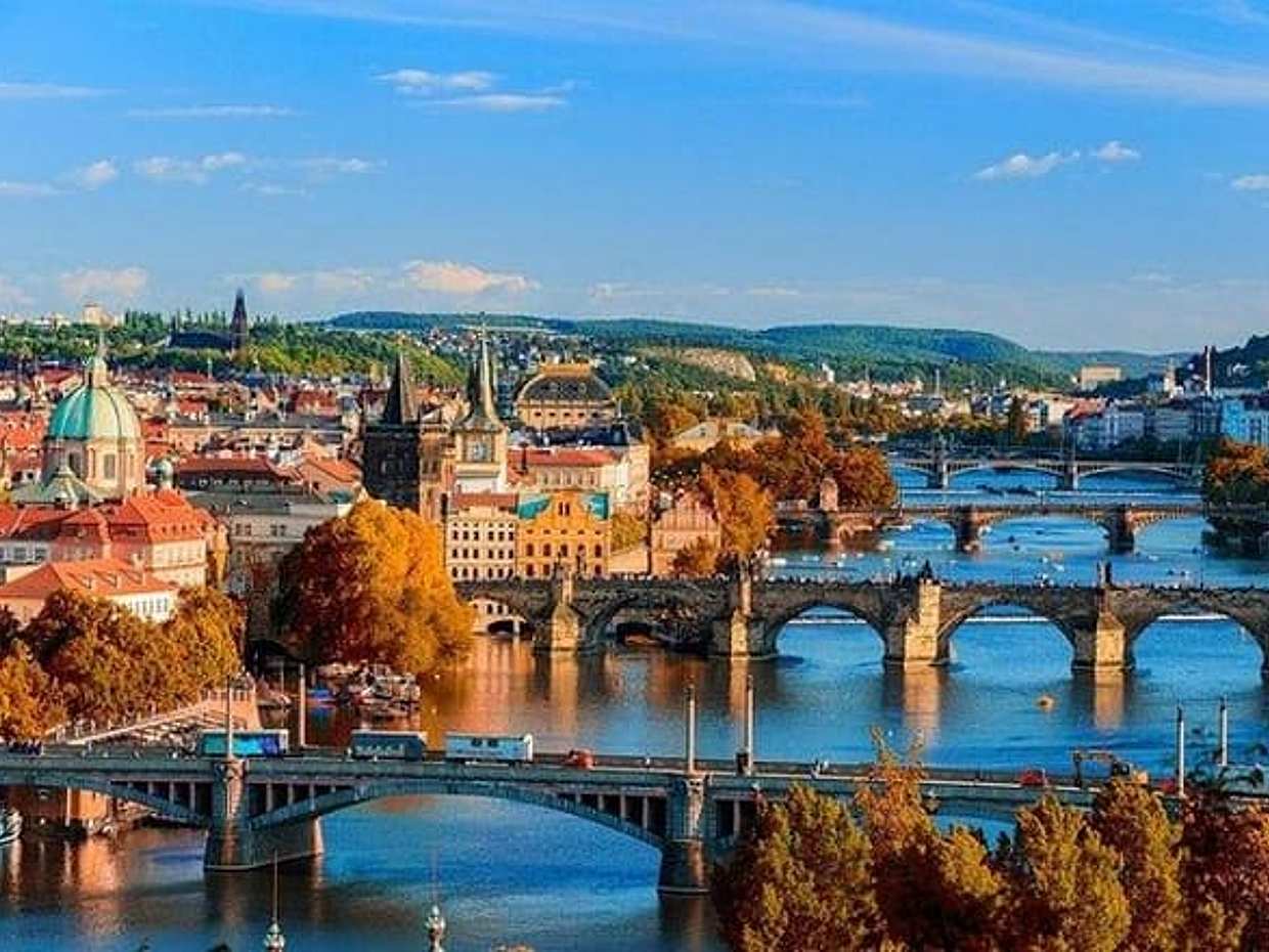 Private Transfer from Berlin to Prague with 2h of Sightseeing, photo 3