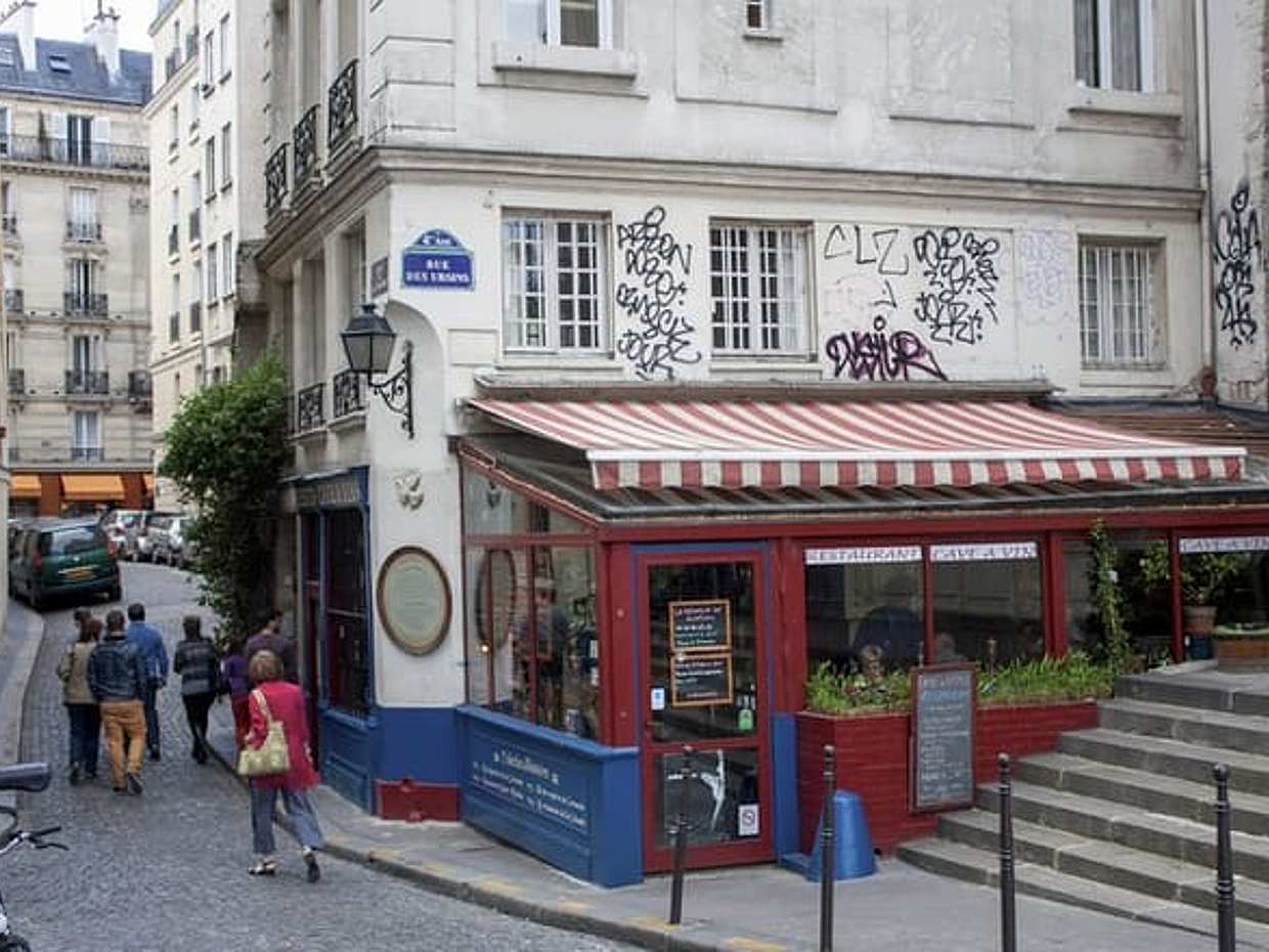 Paris - Notre-Dame : visite guidée théâtralisée du quartier en français, photo 5