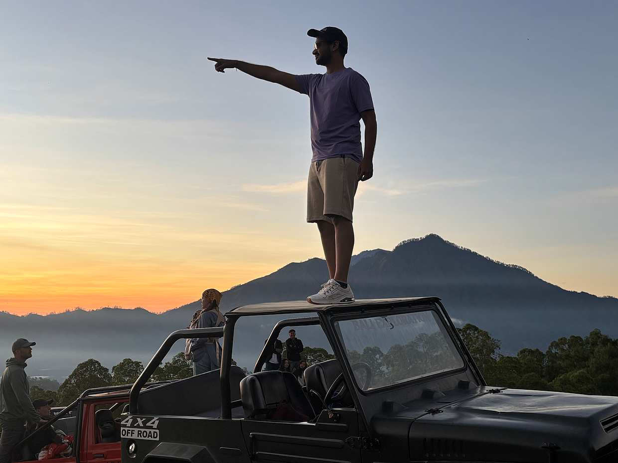 Mt Batur Sunrise на джипе и природные горячие источники в Индонезии, гора Батур.
, photo 2