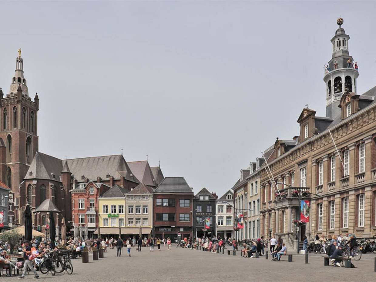 "Wycieczka do outletu Roermond Designer Outlet."
 w Niemczech, Dortmundzie.
, photo 2