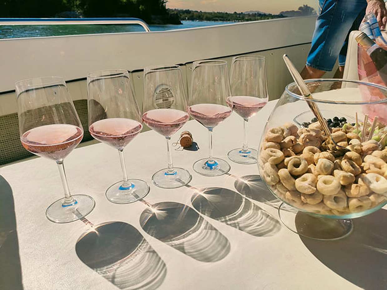 Sunset Cruise with wine aperitif from Lazise, photo 3
