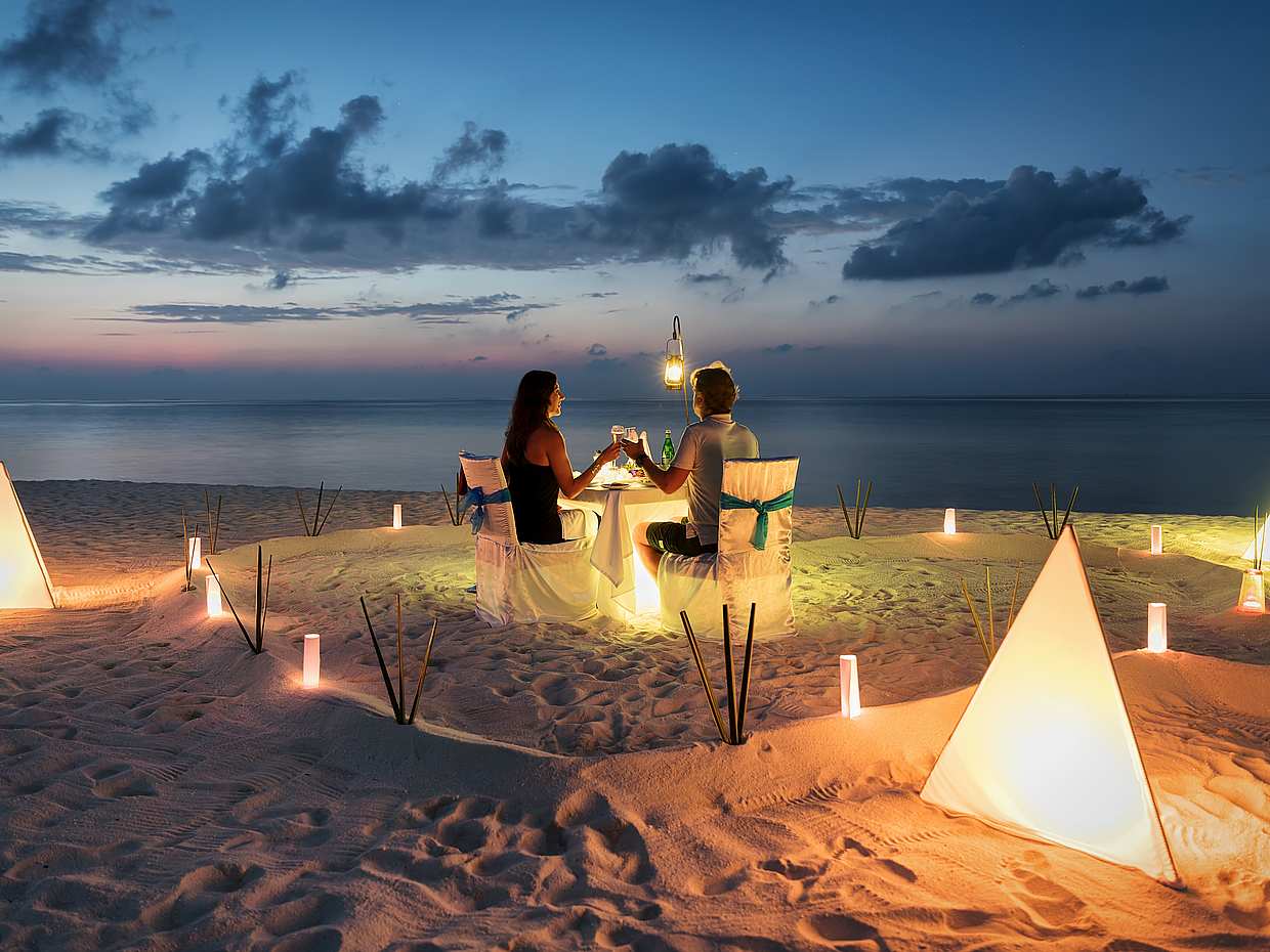 8-Day Ceylon Valentine Tour with Romantic Candle Light Dinner, Sri Lanka