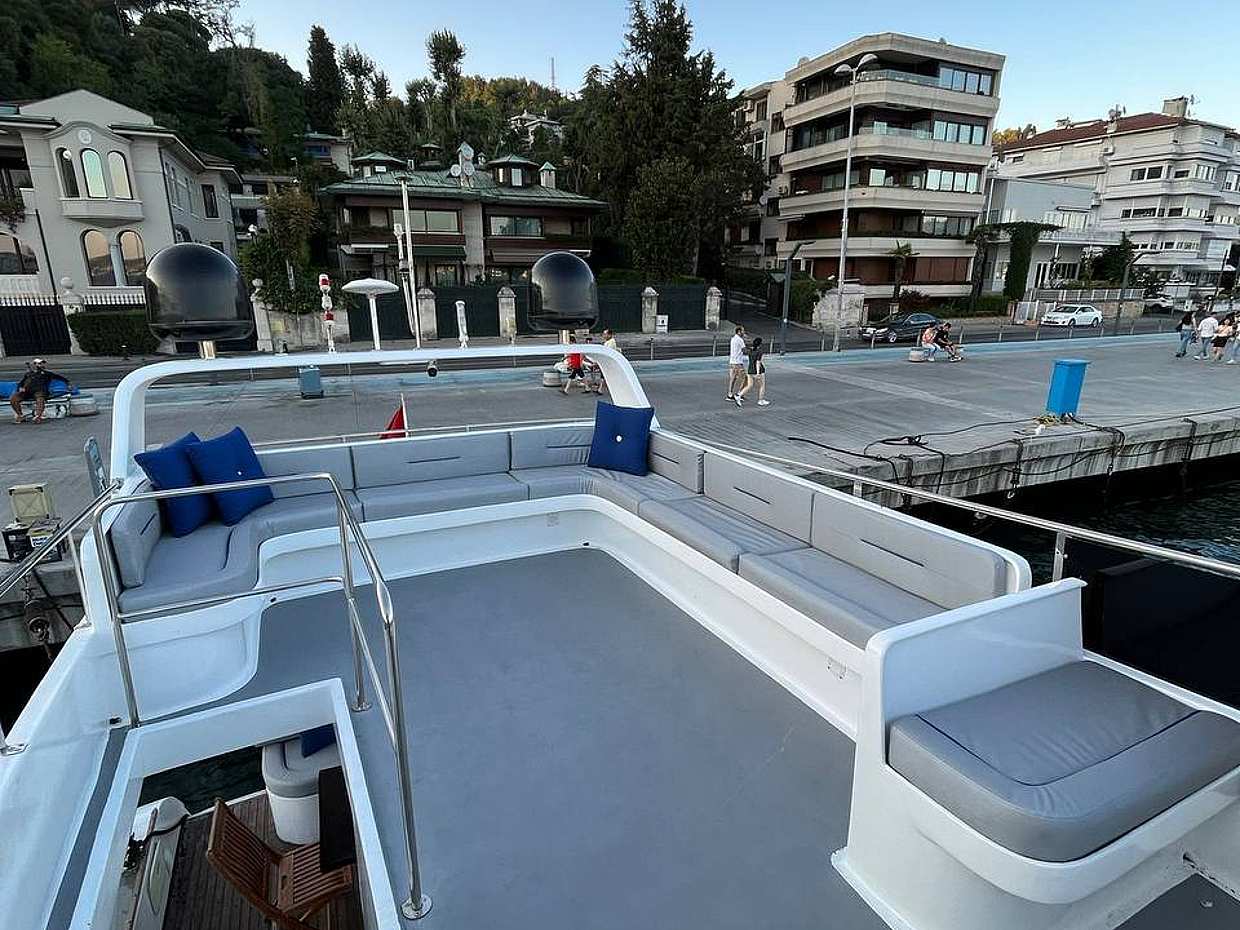 1-hour Yacht Rent from Bebek, photo 3