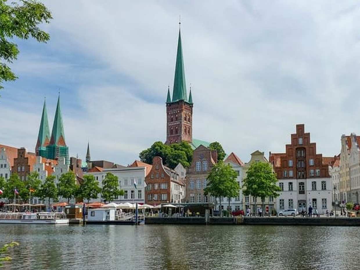 "Caça ao Tesouro e Destaques de Lübeck Tour a Pé Autoguiado, Alemanha"
