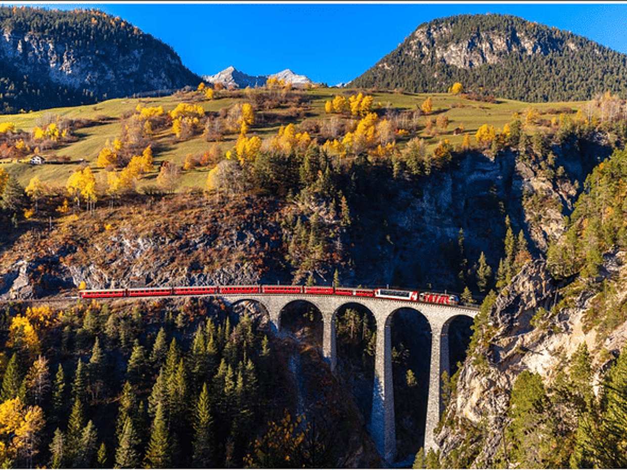 Bernina Red Train and St Moritz full day tour from Milan, photo 2
