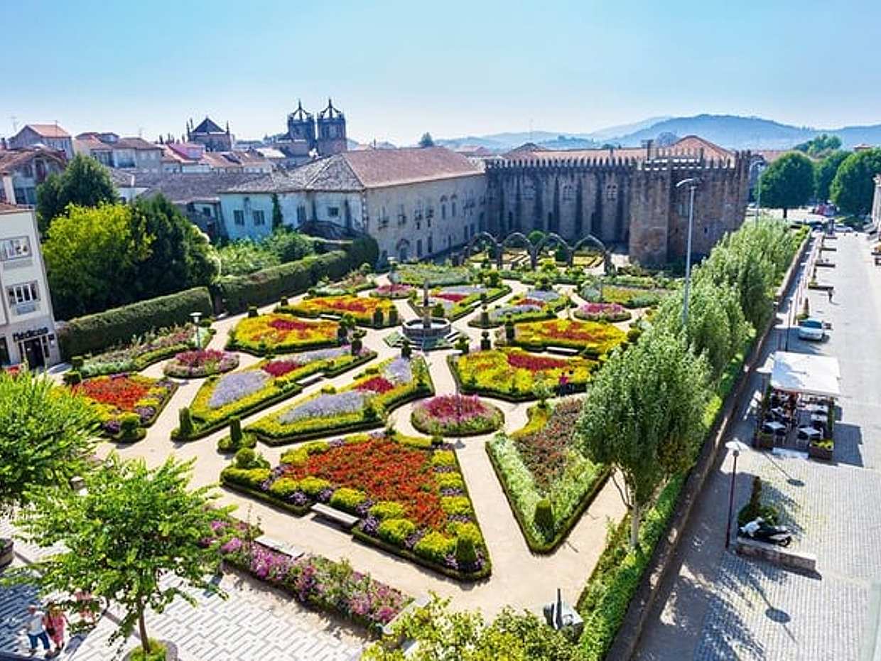 Braga Scavenger Hunt & Highlights Self-Guided Walking Tour, photo 4