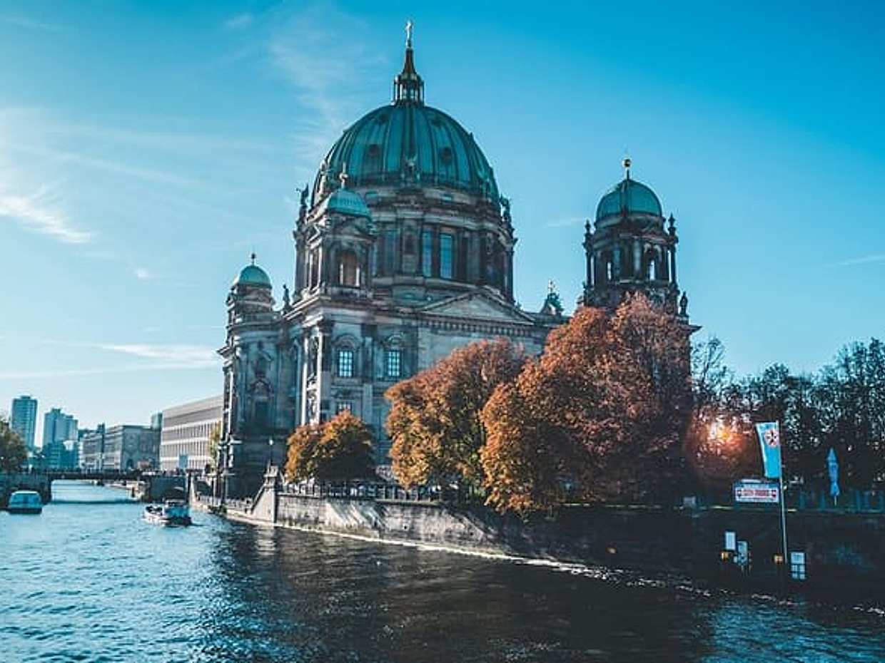 Berlin Private Walking Tour 4 hours with English Guide in Germany, photo 2
