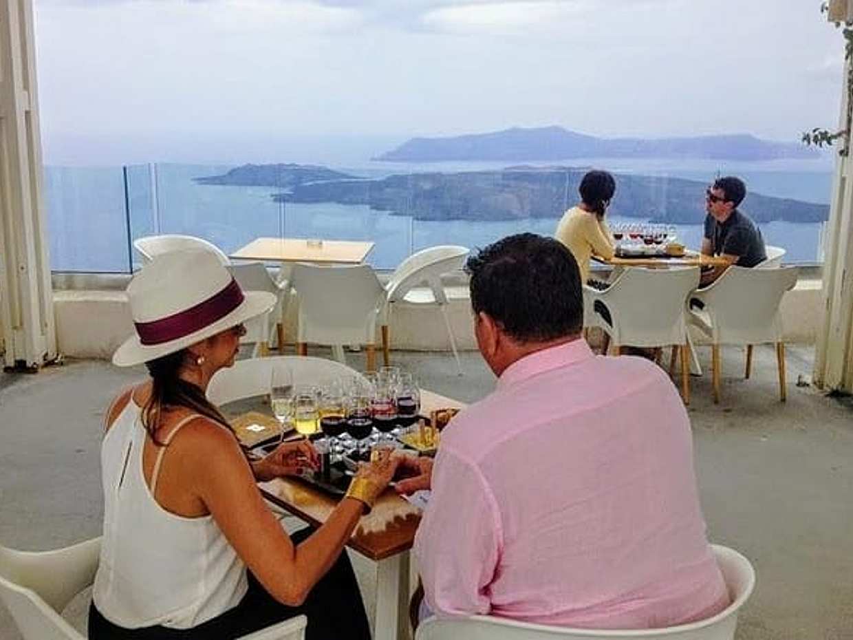 Private Santorini History and Wine Tasting 5-Hour Tour, photo 2