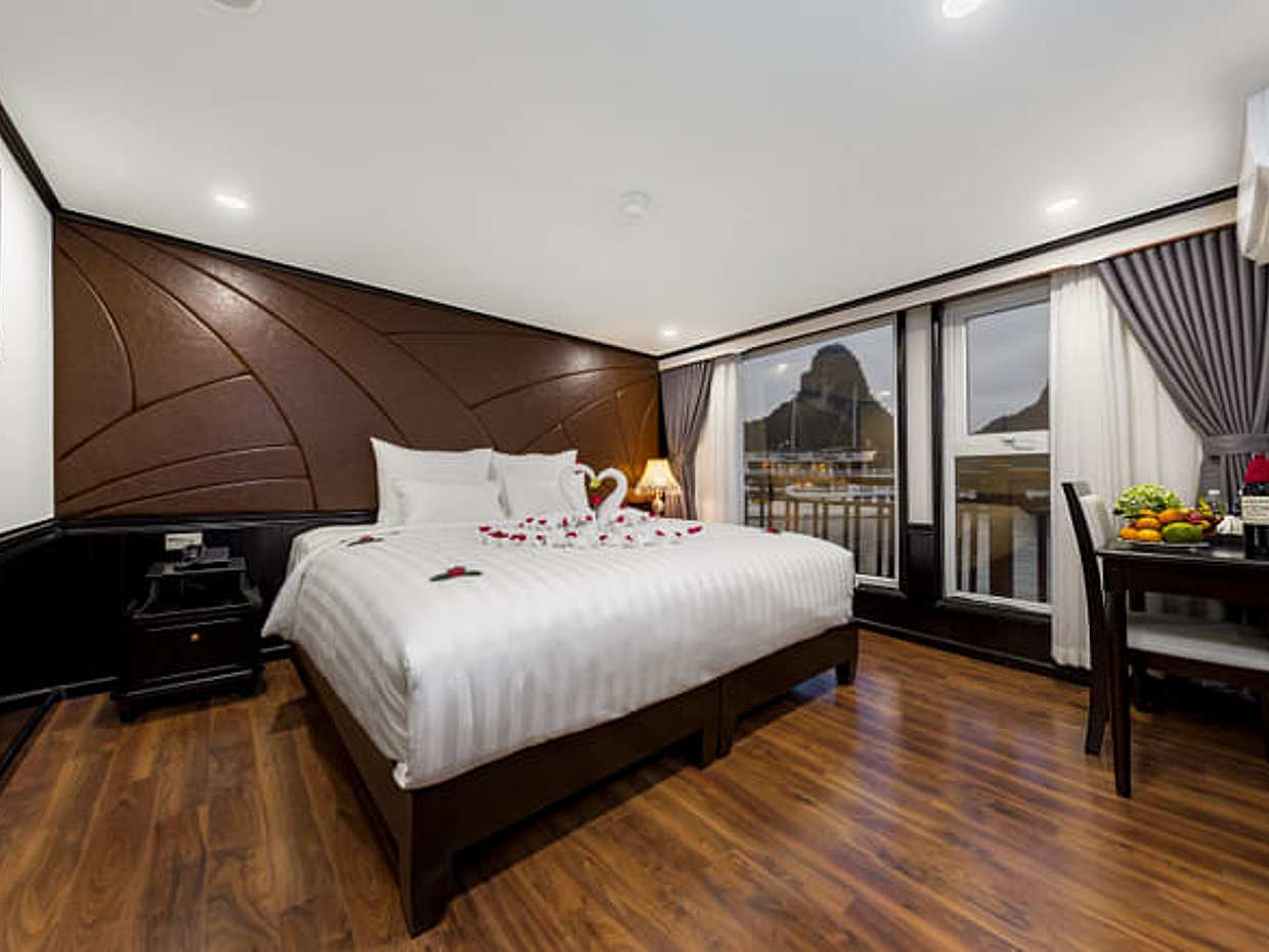 Luxury Margaret Halong Bay Cruises - 2 Days 1 Night, Vietnam, photo 4