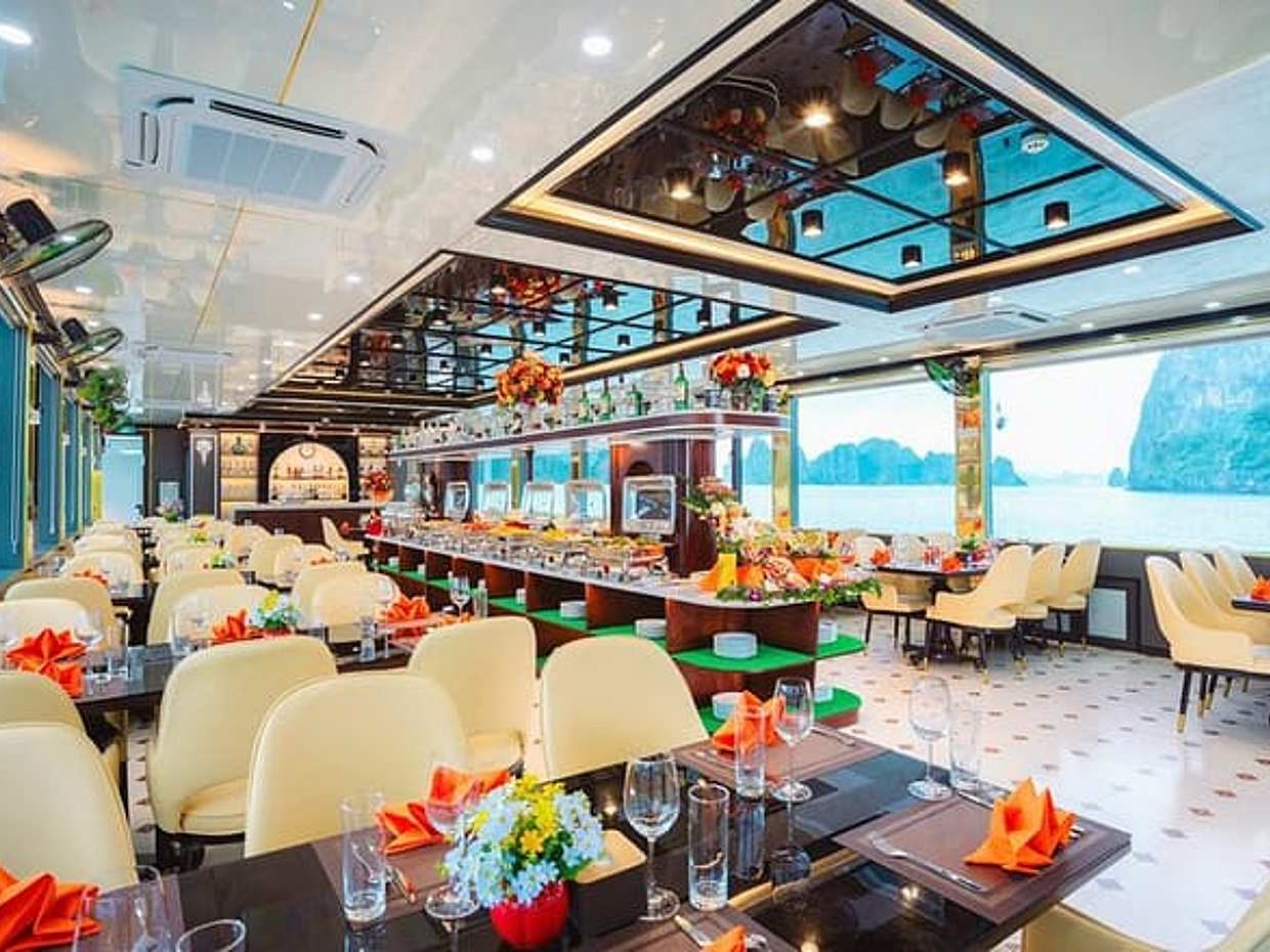 Halong Bay Premium Cruise with Jacuzzi, Kayaking & Scenic Views