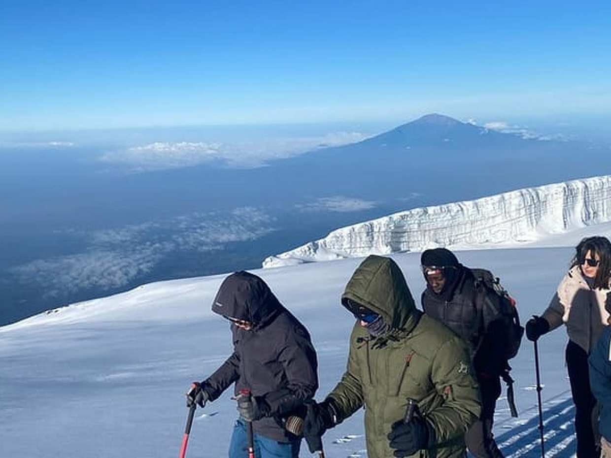 6 Giorni Kilimanjaro Via Rongai | Trekking Tranquillo a Nord & Alto Tasso di Successo in Vetta in Tanzania, Moshi