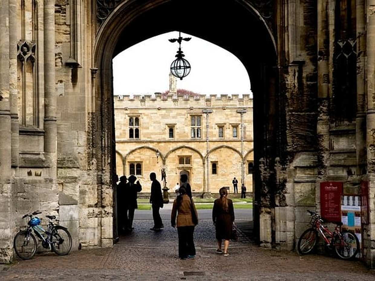 Oxford Scavenger Hunt & Highlights Self-Guided Walking Tour, photo 2