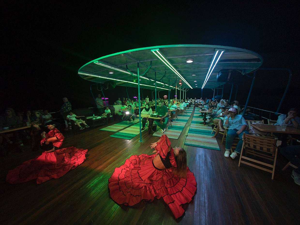 Sharm el Sheikh bij Nacht Diner op Jacht met Buikdanseres Show in Egypte, Sharm El-Sheikh
, photo 2