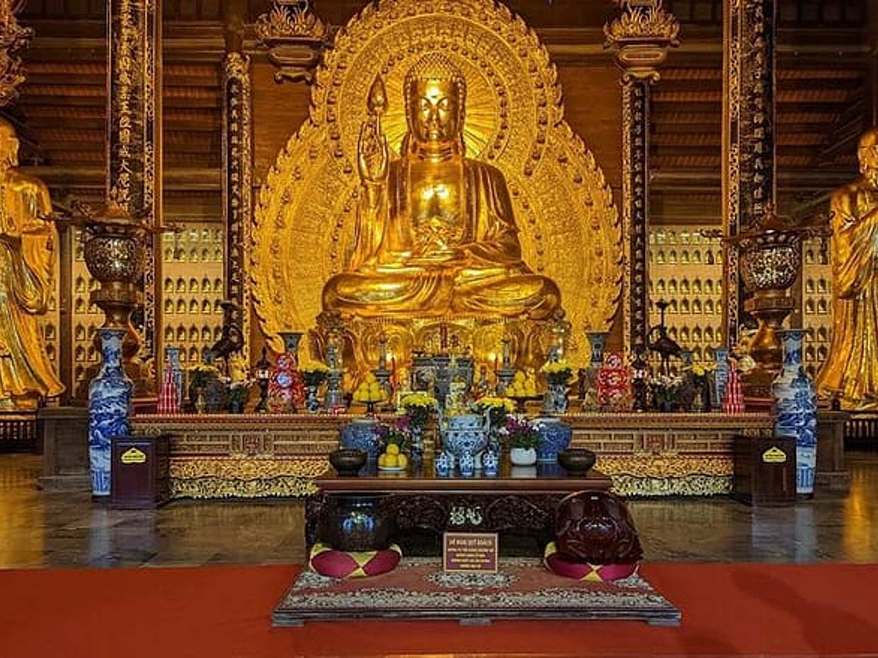 From Hanoi: Bai Dinh Pagoda, Trang An & Mua Caves, Limousine Bus, photo 3