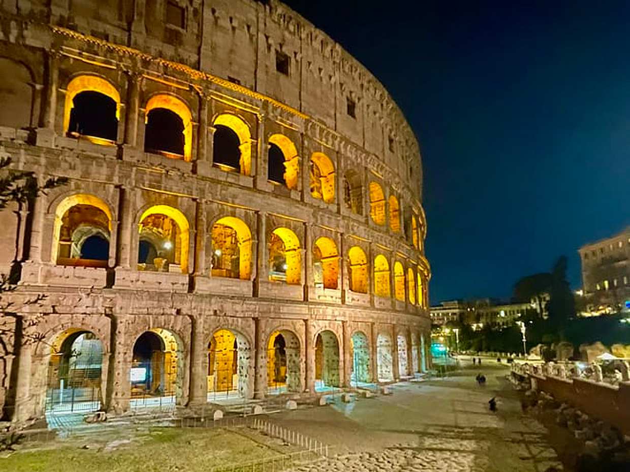 Rome by Night Private Golf Cart Tour with Pick-Up & Drop-Off, photo 5
