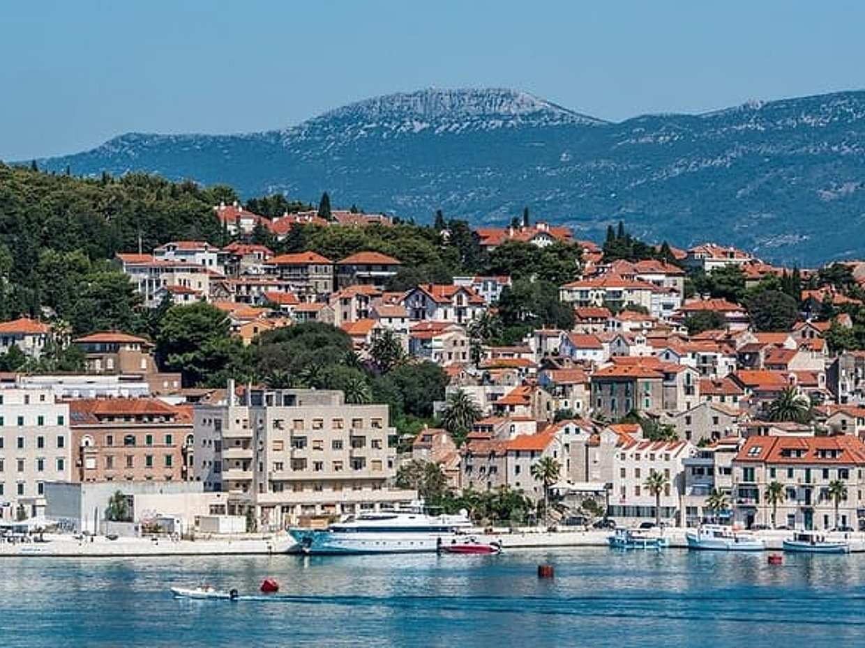 "Dubrovnik'ten Split'e Hırvatistan'da Yerel Şoförle Özel Direkt Transfer"