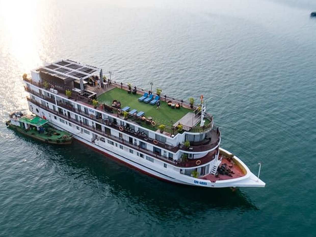 5-STAR Amanda Cruise - Ha Long Bay Explorer - 2 Days 1 Night