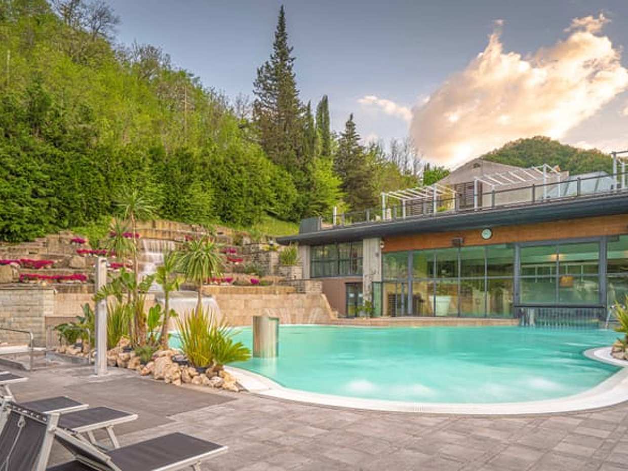 Bagno di Romagna: entry to thermal pool from 10 to 19 + SPA + lunch + 25 min massage (Monday, Tuesday, Wednesday and Thursday), photo 4