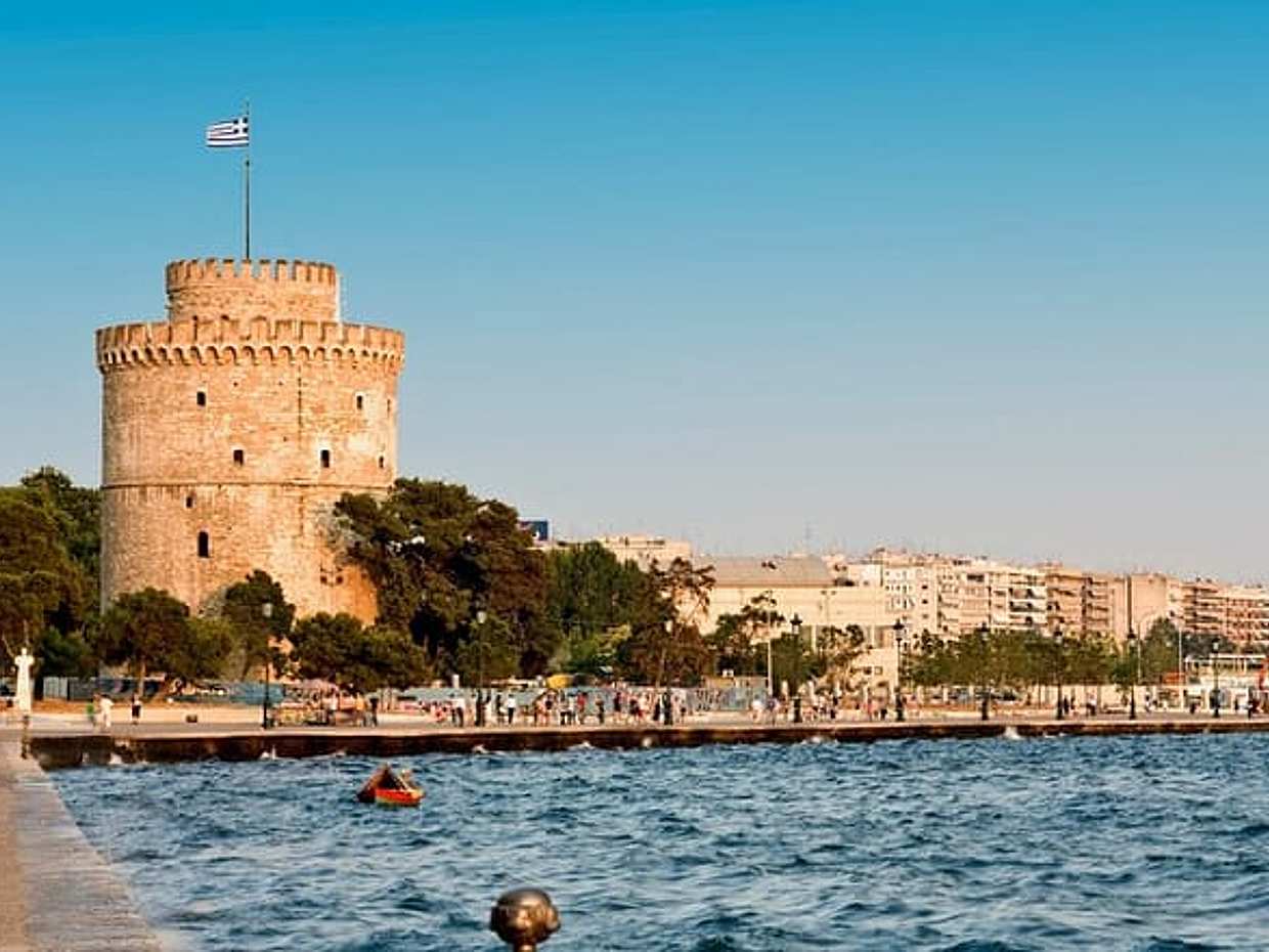 Thessaloniki Scavenger Hunt & Highlights Self-Guided Walking Tour in Greece