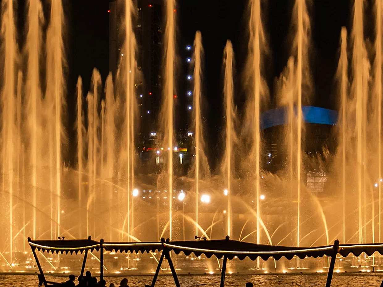Bootsfahrt auf dem Dubai Fountain Lake, photo 3