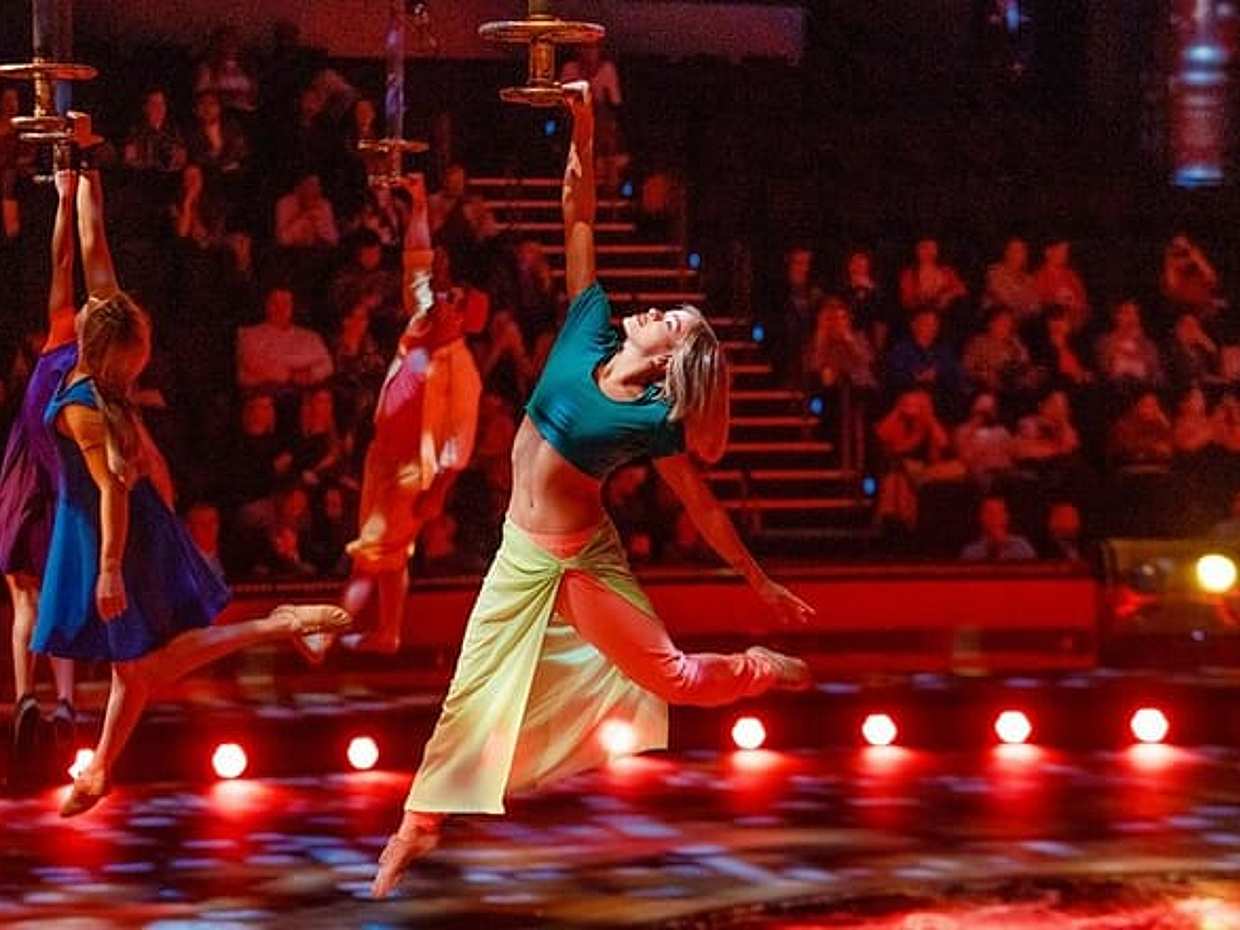 Dubai La Perle Dragone Show Admission Ticket