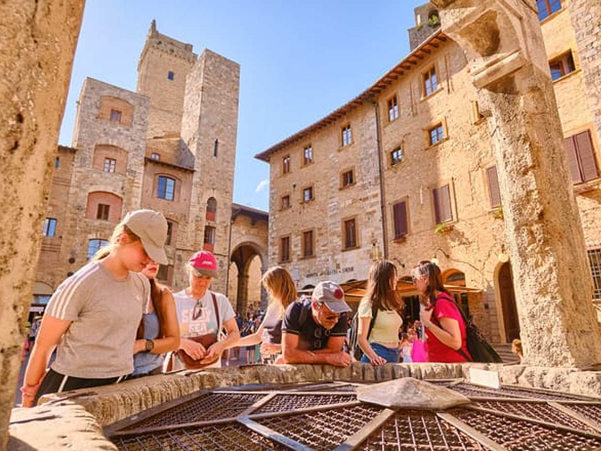 Small Group Tour to Siena, San Gimignano & Chianti wine region with wine tasting