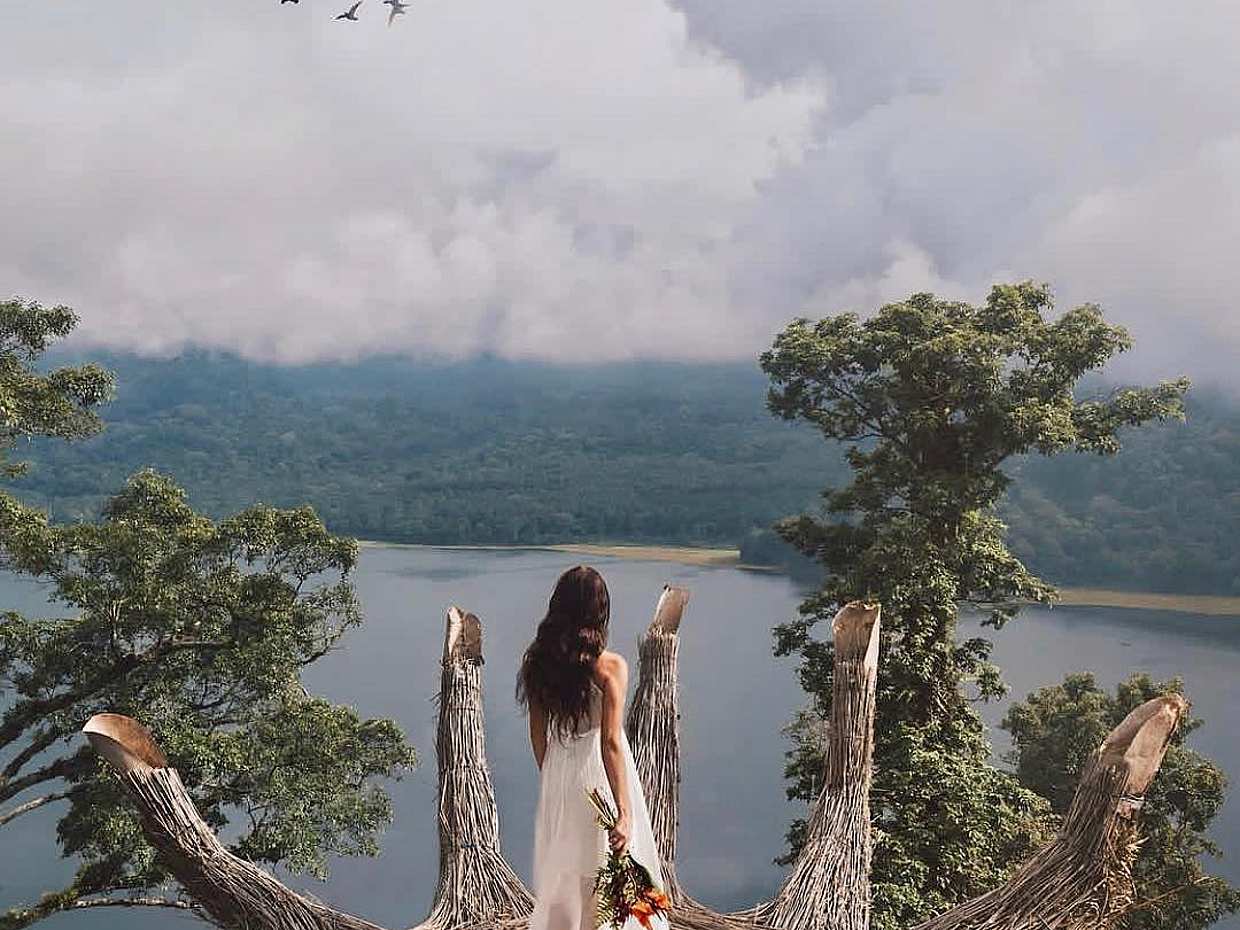 Bali’s Most Beautiful Views: Floating Ulun danu Temple, Wana Giri Hidden Hills & Twin Falls in Indonesia, photo 2