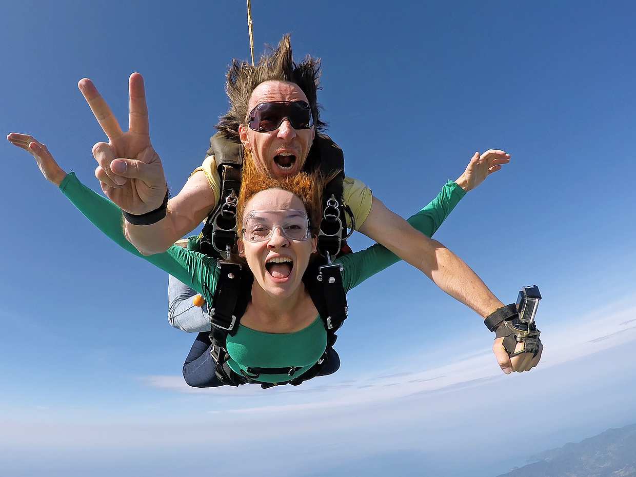 Abu Dhabi Tandem Skydiving from Dubai in United Arab Emirates