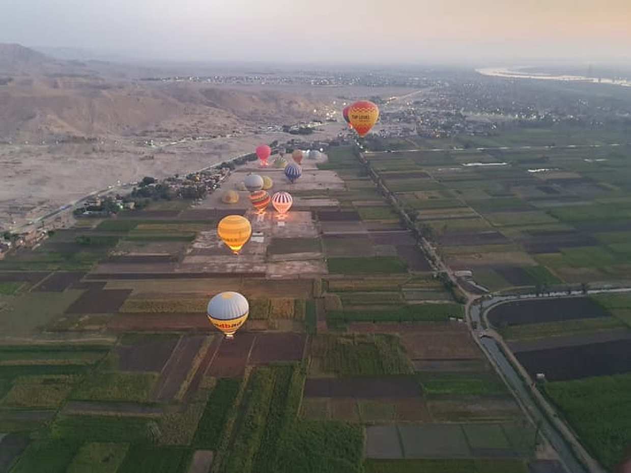 Luxor Bird eye & Sunrise - Hot Air Balloon Experience, photo 4