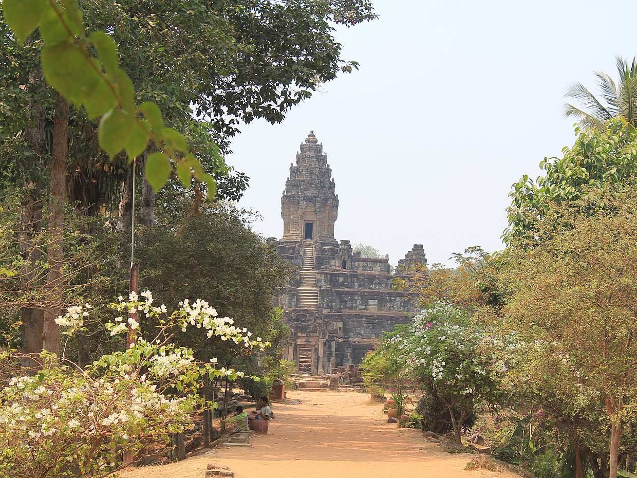 Private One Day Trip to Banteay Srei, Rolous Group and Kompong Phluk in Cambodia, Krong Siem Reap, photo 5