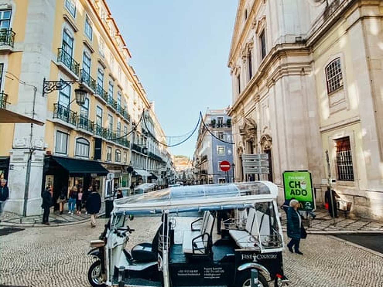 "3-stündige Tuk-Tuk-Tour durch das mittelalterliche Lissabon + böhmische Viertel in Portugal", photo 2