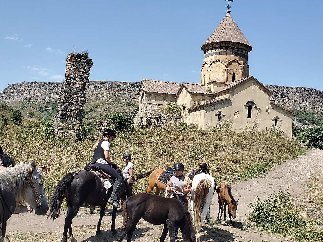 Tour de 7 días a caballo al cañón de Dzoraget en Armenia, provincia de Lori.
, photo 4