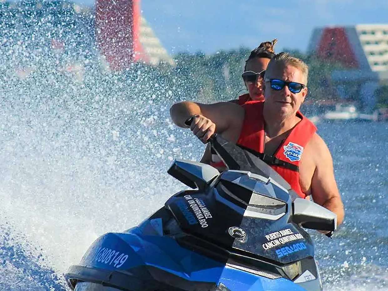 30-minute Jet Ski Rental in Mexico, Cancún, photo 2