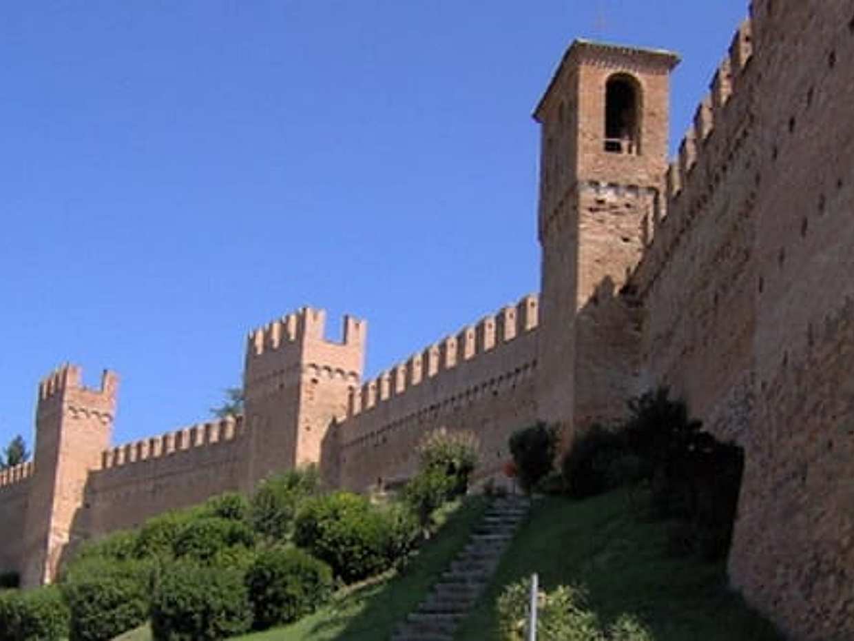 Gradara: in the footsteps of Paolo and Francesca with Dante, photo 2