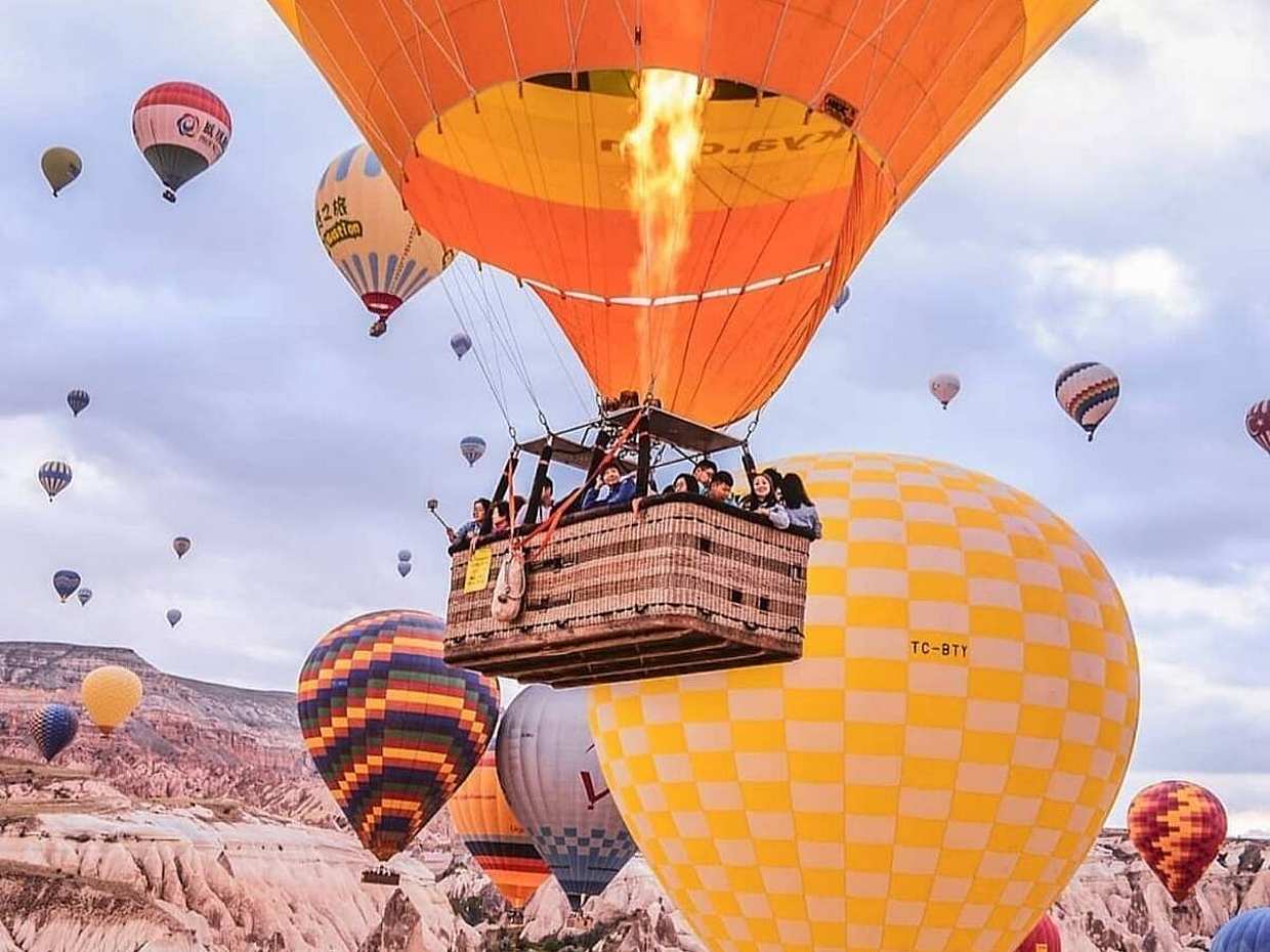 Cappadocia Ultra Comfortable Balloon Tour with 16 Capacity Basket in Turkey