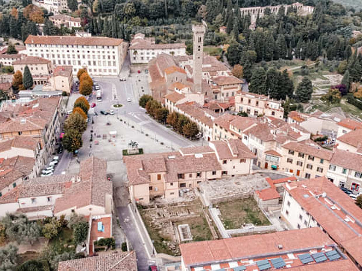 E-Bike Adventure to a Tuscan Village from Florence with Olive Oil Tasting or Pool Access - Small Group Tour, photo 3