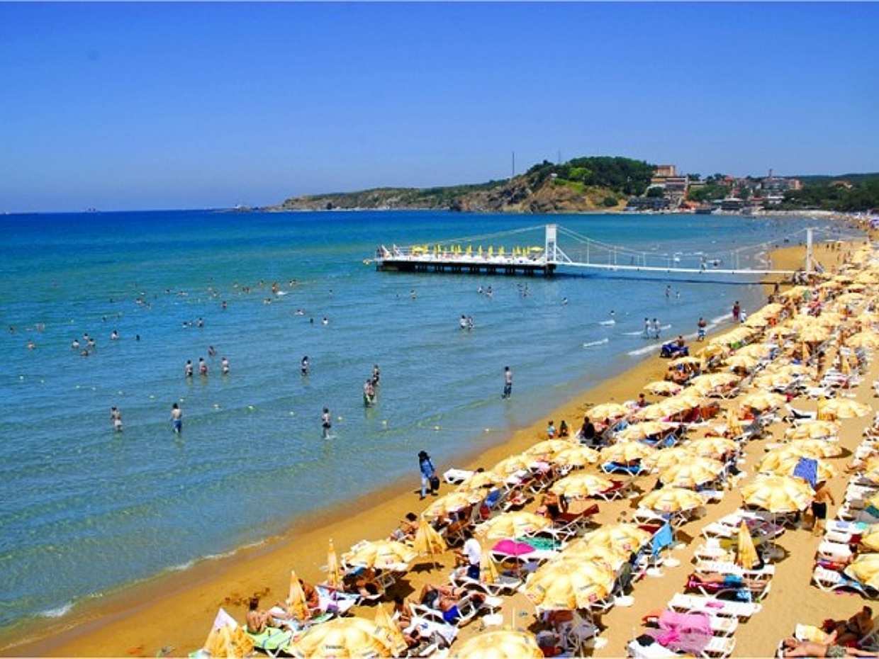 Summer Trip to the Solar Beach Club in Turkey, Istanbul
