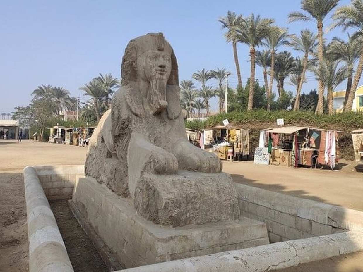 VIP Private Tour Giza Pyramids Saqqara Memphis All Inclusive, photo 3