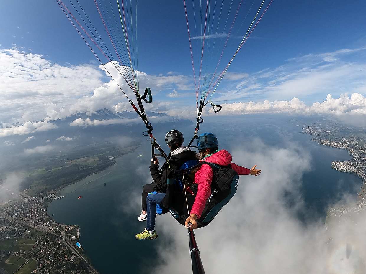 Lake Geneva Paragliding Flight, photo 3